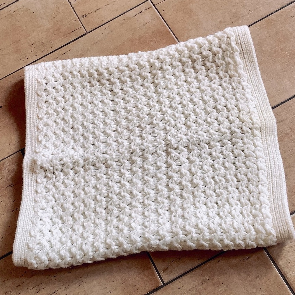 LOFT Creamy White Knit Infinity Scarf with Metallic Gold Shimmer - Picture 5 of 5